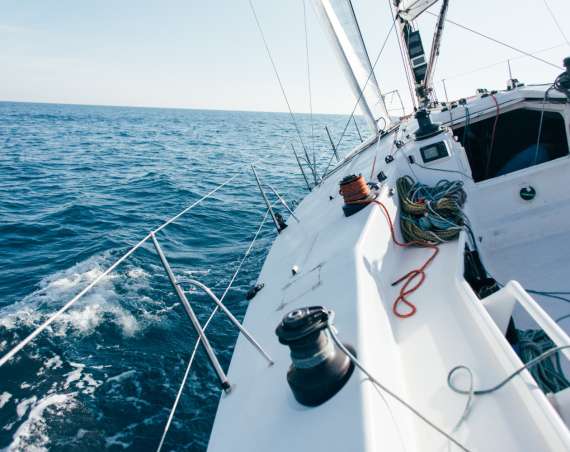 Navigația ca Sursă de Recreere: Îmbinând Aventura și Relaxarea într-o Experiență de Neuitat