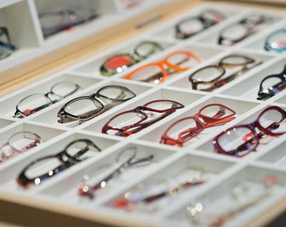 Ce tipuri de ochelari de vedere există și ce caracteristici au